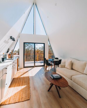 Interior -  CETO Treehouse Fredericksburg (Fredericksburg)