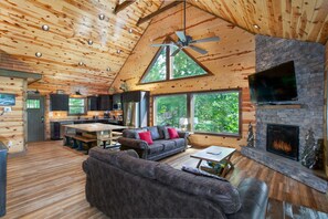 TV connectée, cheminée