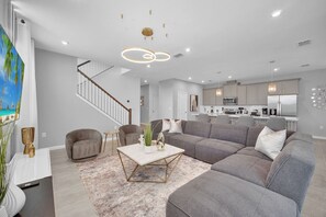 Televisión, videojuegos, futbolito