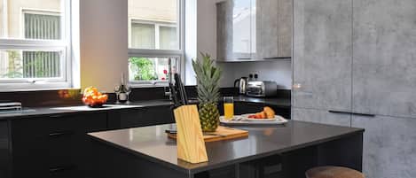 Dishwasher, highchair