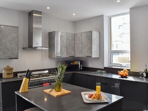 Geschirrspüler, Hochstuhl