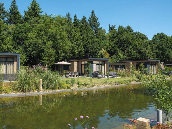 Exterior - Enjoy luxury and comfort in our spacious Cannenburch with modern amenities (Lieren)