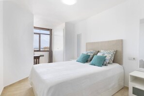 2 quartos, escrivaninha, Wi-Fi de cortesia, roupa de cama