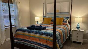 4 bedrooms, desk, iron/ironing board, free WiFi