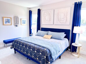 3 habitaciones, tabla de planchar con plancha, wifi y ropa de cama 