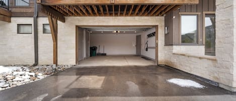 Apartment (4 Bedrooms) | Exterior