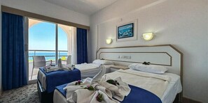 Desk, free WiFi - Hotel Albora (Kusadasi)