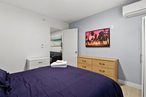 3 Schlafzimmer, Zimmersafe, Schreibtisch, Bügeleisen/Bügelbrett