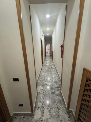 Hallway - Hello Naples (Naples)