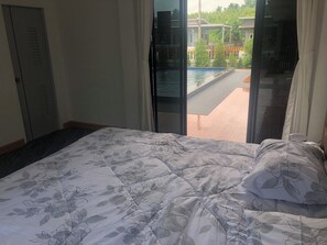 3 bedrooms - Rice Paddy Pool Villa (Mueang Uttaradit District)