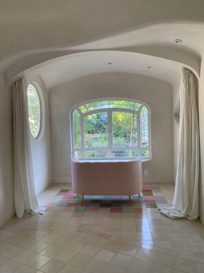 ดีไซน์คอทเทจ, ห้องครัว, วิวสวน | บริเวณนั่งเล่น