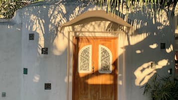 Suite Romantis | 1 kamar tidur, seprai premium, dan didekorasi berbeda-beda