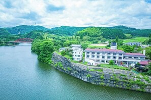 Unclassified image, 2 of 68, button - Glampark Chiba Kameyama Onsen (Kimitsu)