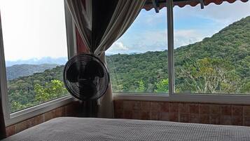 Room, Mountain View, Mountainside | WiFi (free)