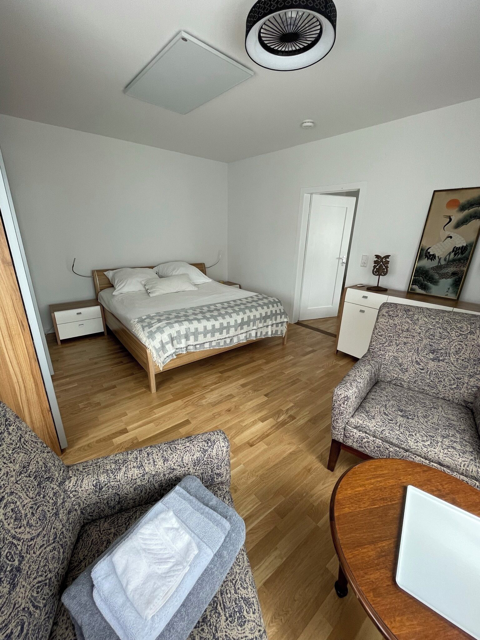 2 Schlafzimmer, Schreibtisch, Bügeleisen/Bügelbrett, kostenloses WLAN
