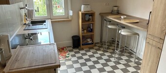 Comfortable 2-bedroom apartment with WiFi in Lovely Plieningen!