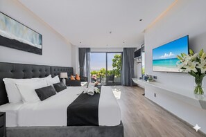 Suite Balcony Ocean view - JBAY Beachfront Boutique Hotel  (Da Nang)