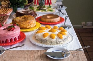 Desayuno buffet incluido todos los días