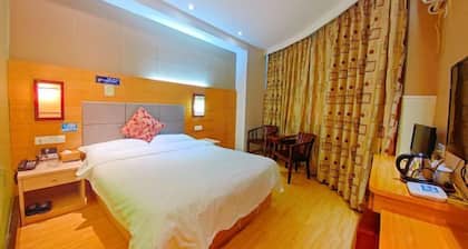Gutian Sanyou Business Hotel