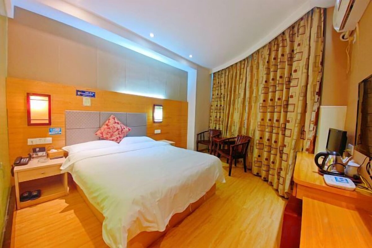 Cozy Double Room