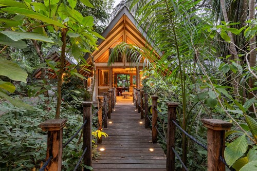 Casa Ananda a Bali Inspired Home, Casa Ananda a Bali Inspired Home - 6 Min Walk to the Beach