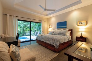 3 bedrooms, desk, WiFi, bed sheets