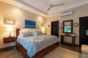 3 chambres, bureau, Wi-Fi, draps fournis