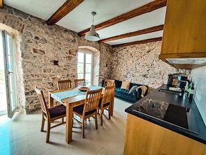 Interior - 
Charming 5-bedroom Villa with WiFi, AC and private Pool in rustic Brusje





 (Brusje)