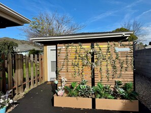 Property grounds - Cozy Studio Vibes | Downtown San Luis Obispo, CA | Near Beach & Trails (San Luis Obispo)