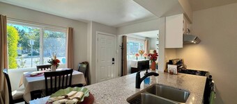 Layzie Dayzie House | Downtown San Luis Obispo, CA | Near Beach & Trails