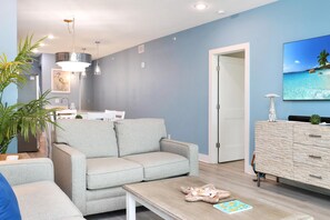 Apartment, Mehrere Betten (The Vue 4B - Harvesting Sunshine III) | Wohnbereich