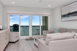 Condo, Multiple Beds (The Vue 4B - Harvesting Sunshine III) | Living area