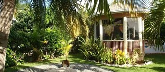 3-bedroom house in awesome Bodden Town with WiFi, AC
