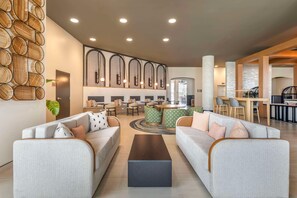 Lobby - Cambria Hotel Rehoboth Beach (Rehoboth Beach)