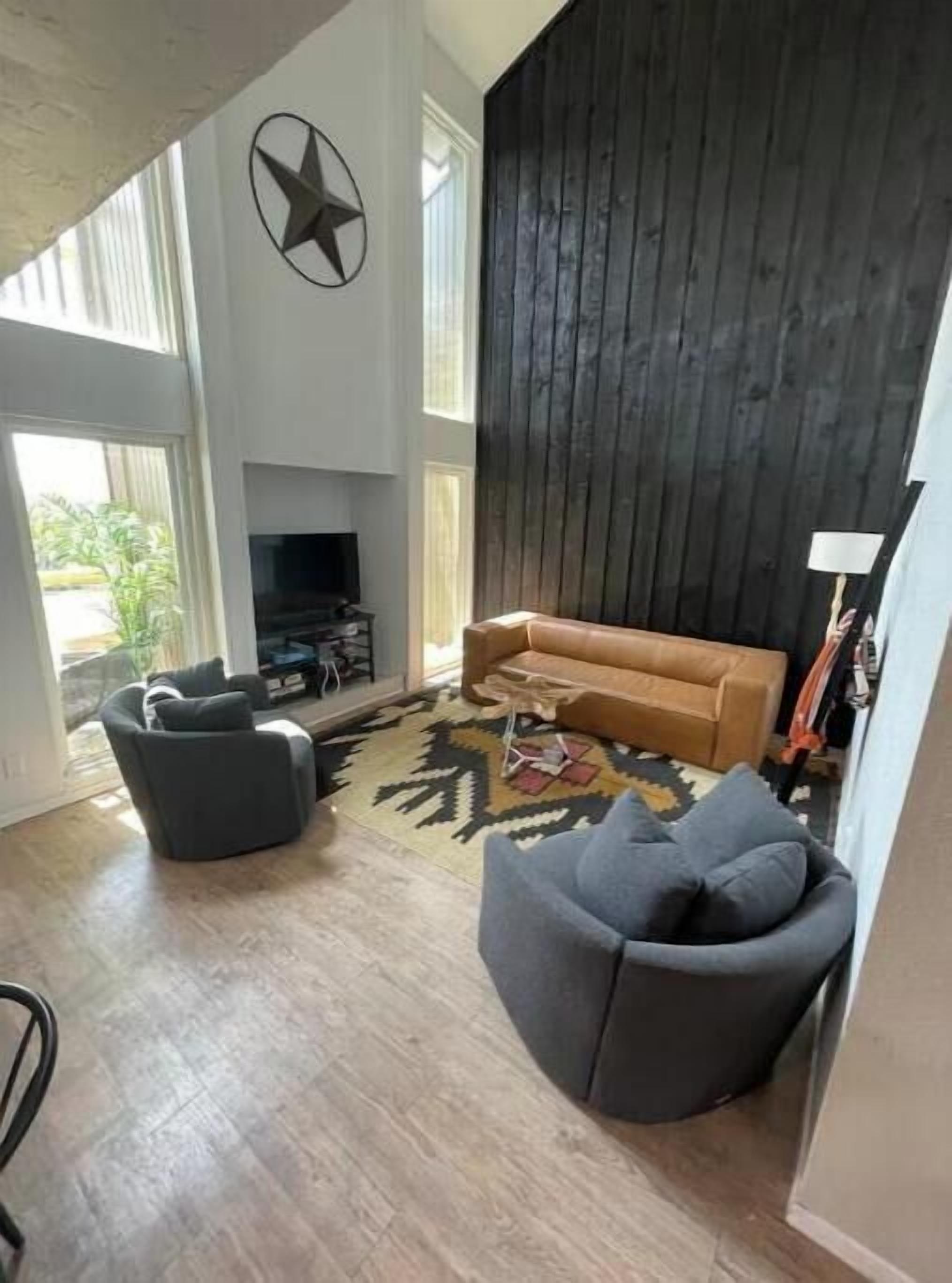 Townhouse With Private Beach Access