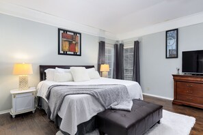 5 camere, una scrivania, ferro/asse da stiro, Wi-Fi gratuito