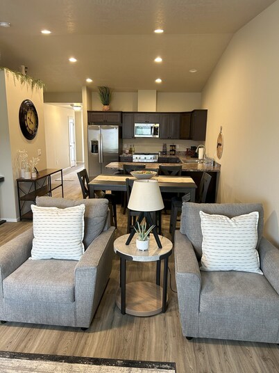 Classy and Cozy Brand New Townhouse!