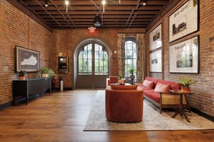 Sala de estar en el lobby