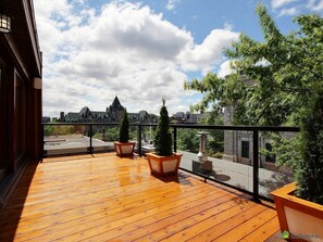 Terrace/patio - Luxurious 3-Storey Penthouse in the Heart of Downtown Montreal (Montréal)