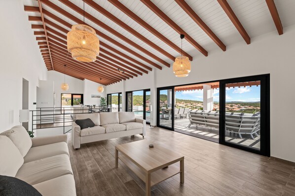 Smart TV, books - Villa Bista di Laman, stunning views over Bandabou, 3 bedrooms and private pool (Willemstad)