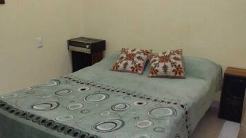 1 dormitorio y ropa de cama