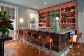 Bar (en el alojamiento)