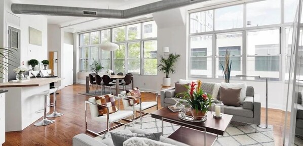 Lobby - Kosher House (Brooklyn)