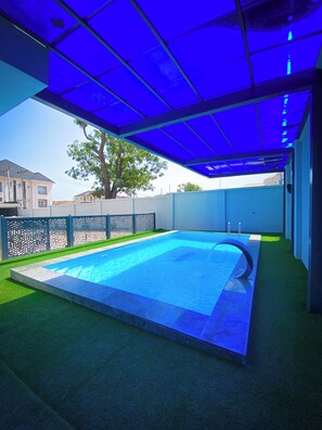Pool - Omah Apartments (Abuja)