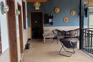 Room - Anjiyingjun (Anji)