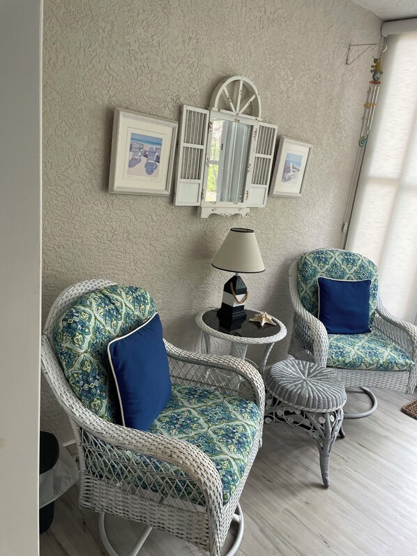 Interior - 1st Floor Charming 2-bedroom condo in Bonita Springs with Community Pool (Bonita Springs)