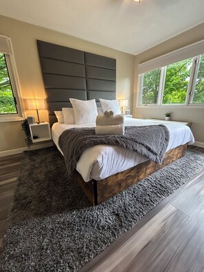 2 chambres, fer et planche à repasser, Wi-Fi gratuit, draps fournis