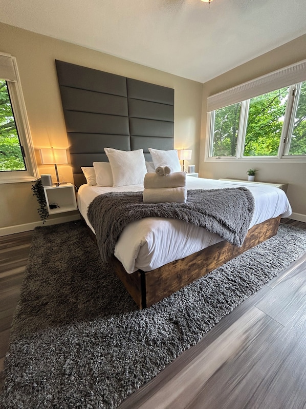 2 bedrooms, iron/ironing board, free WiFi, bed sheets