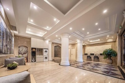 Xinyitian Hotel (Wenzhou Xueshan Road Wuma Street Branch)