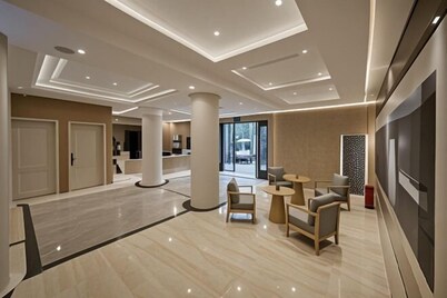 Xinyitian Hotel (Wenzhou Xueshan Road Wuma Street Branch)